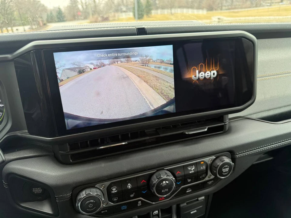2024 Jeep JL Wrangler - Image 7 of 12