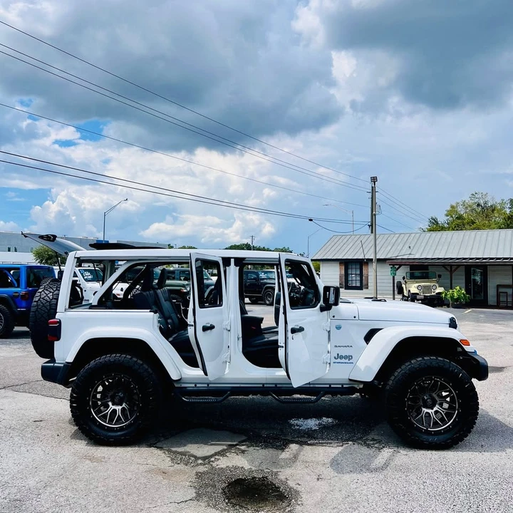 2024 Jeep JL Wrangler - Image 10 of 20