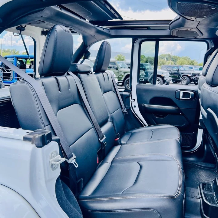 2024 Jeep JL Wrangler - Image 19 of 20