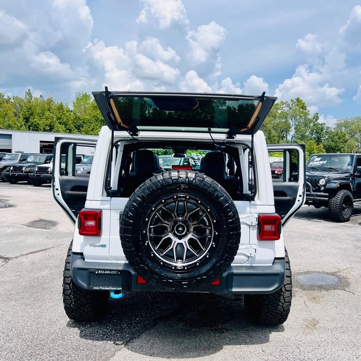 2024 Jeep JL Wrangler - Image 6 of 20