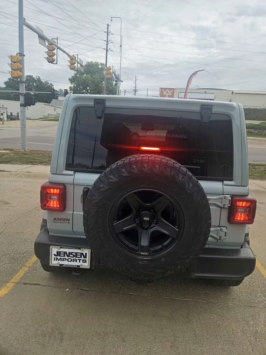 2024 Jeep JL Wrangler - Image 3 of 7