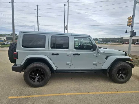 2024 Jeep Wrangler Unlimited Sahara Sport Utility 4D