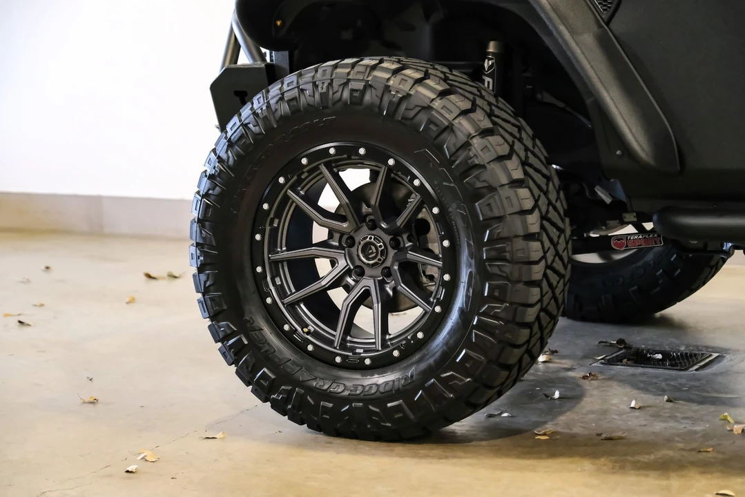 2024 Jeep JL Wrangler - Image 6 of 12