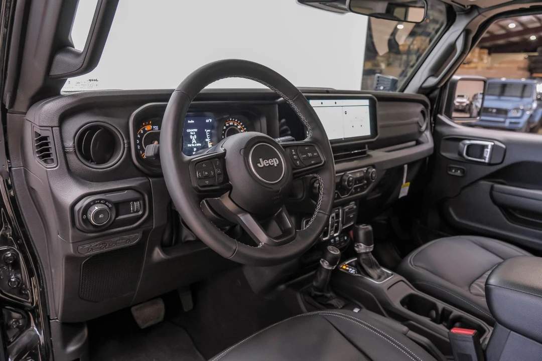 2024 Jeep JL Wrangler - Image 11 of 12