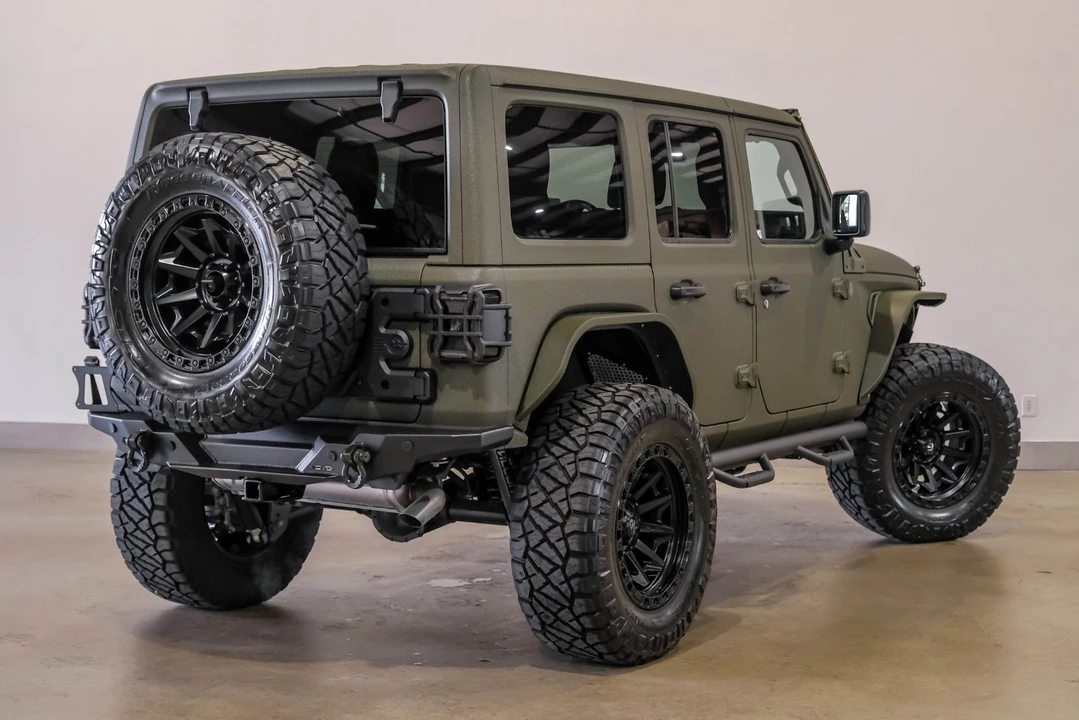 2024 Jeep JL Wrangler - Image 4 of 12