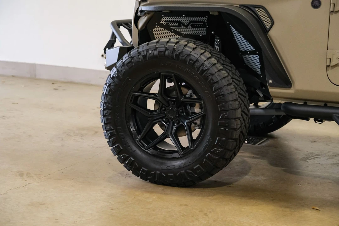 2024 Jeep JL Wrangler - Image 6 of 12