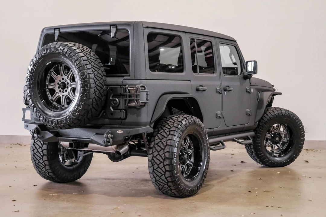 2024 Jeep JL Wrangler - Image 4 of 12