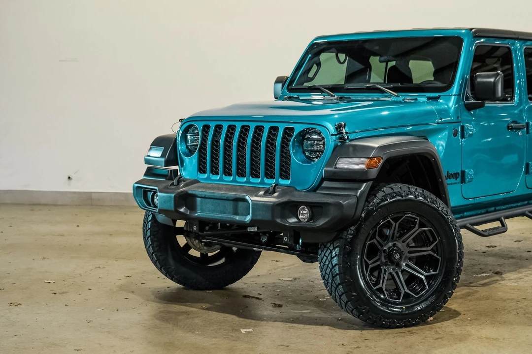 2024 Jeep JL Wrangler - Image 5 of 12