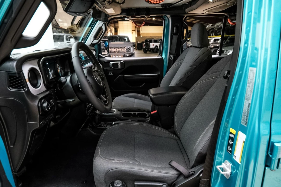 2024 Jeep JL Wrangler - Image 3 of 12