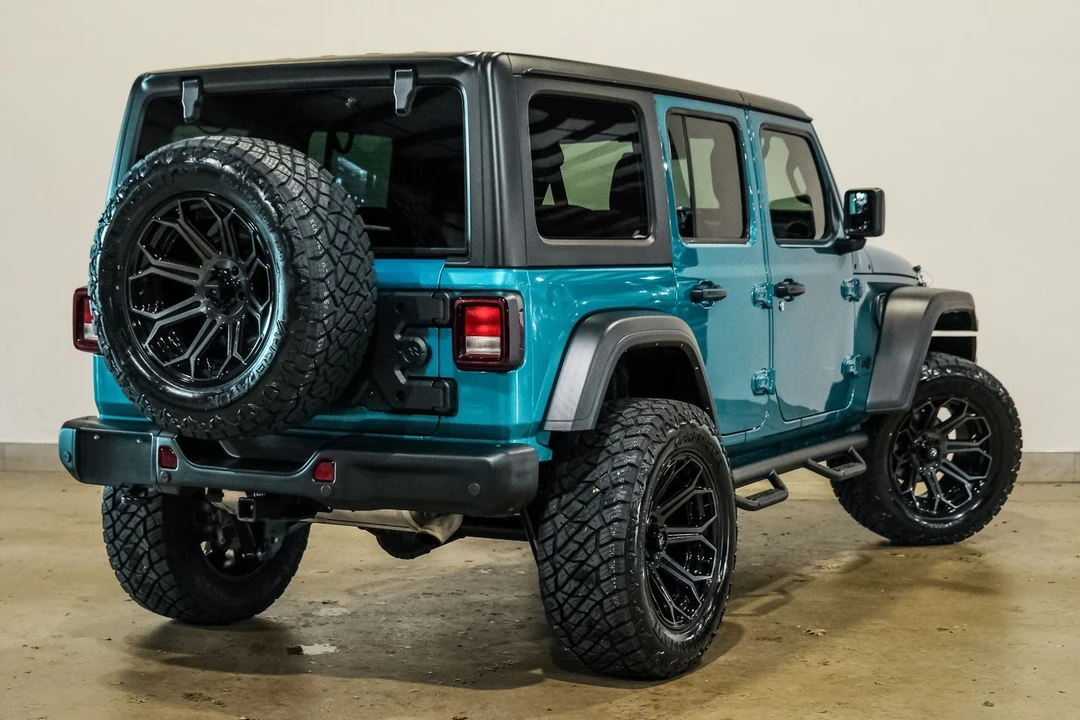 2024 Jeep JL Wrangler - Image 12 of 12