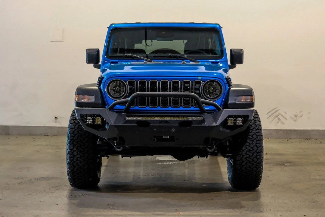 2024 Jeep JL Wrangler - Image 2 of 12