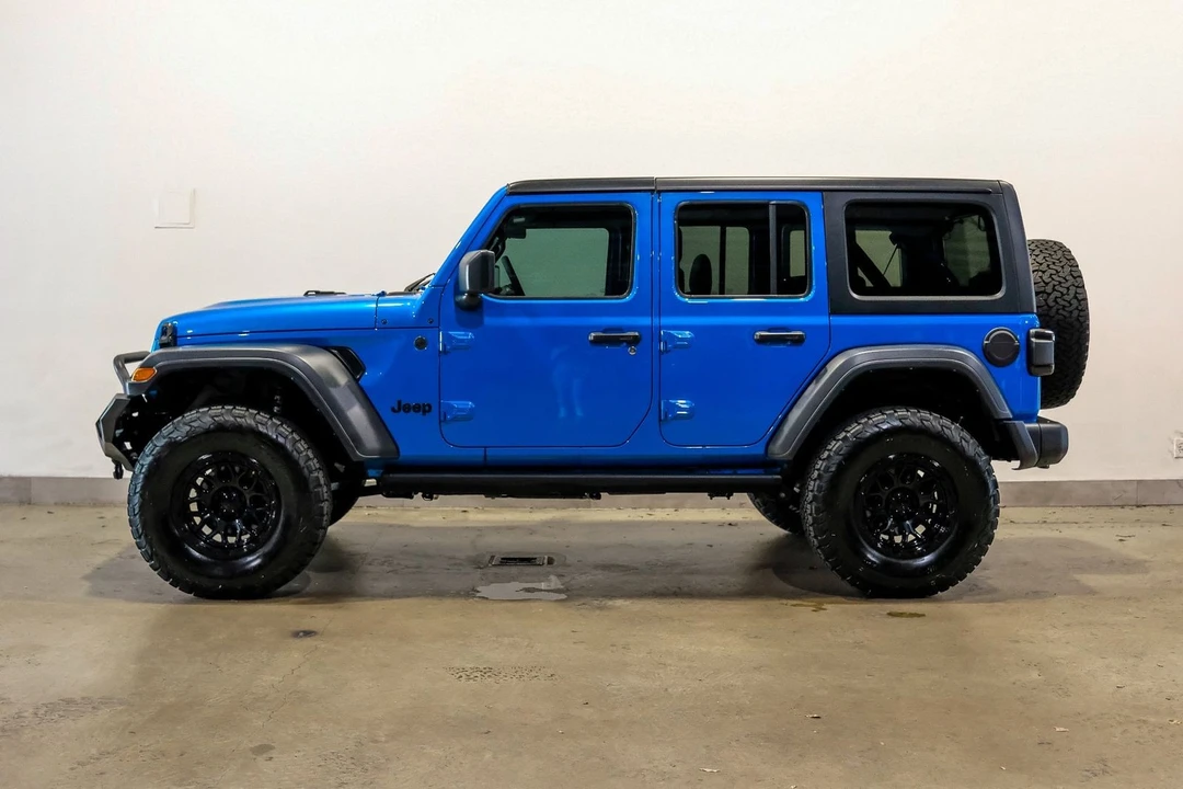 2024 Jeep JL Wrangler - Image 6 of 12