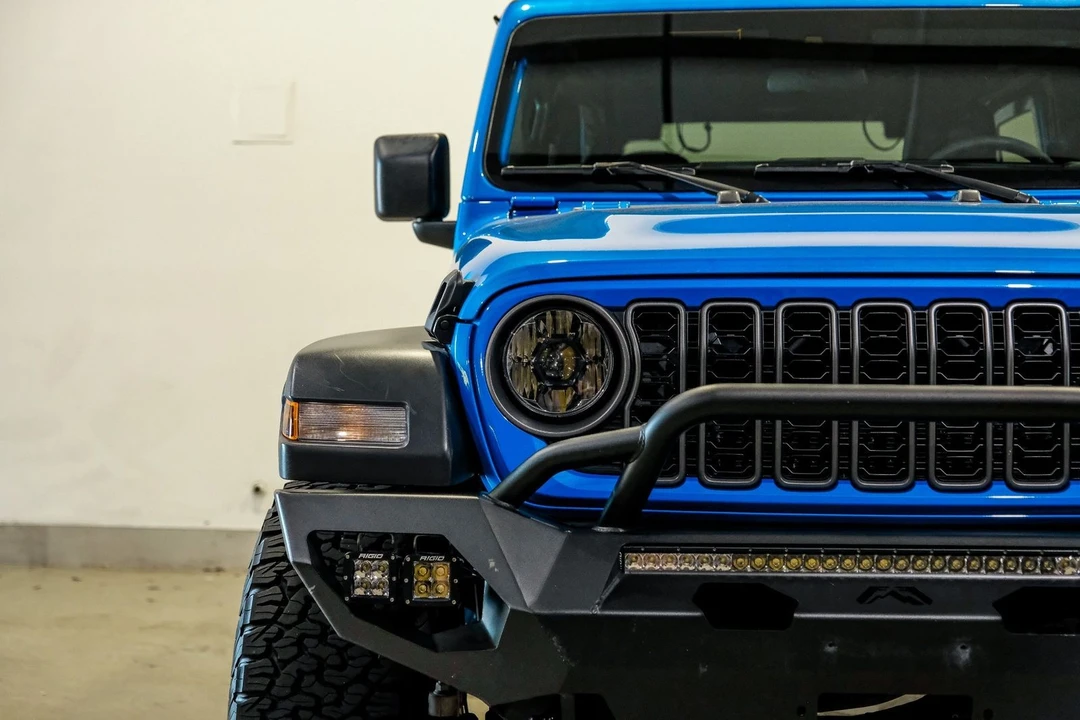 2024 Jeep JL Wrangler - Image 3 of 12