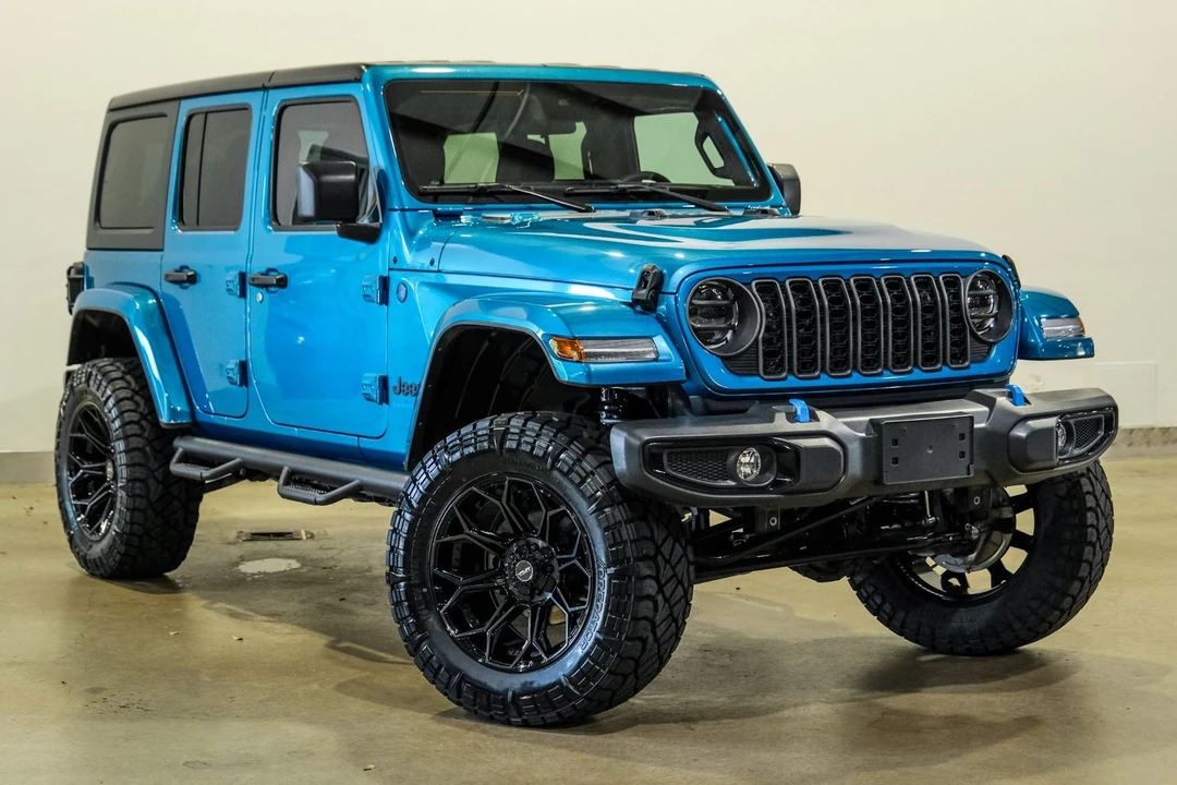 2024 Jeep JL Wrangler - Image 5 of 12