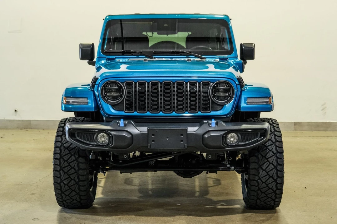 2024 Jeep JL Wrangler - Image 2 of 12