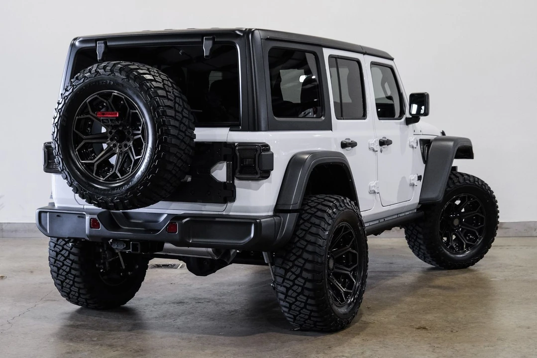 2024 Jeep JL Wrangler - Image 6 of 12