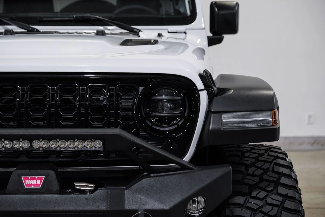 2024 Jeep JL Wrangler - Image 3 of 12