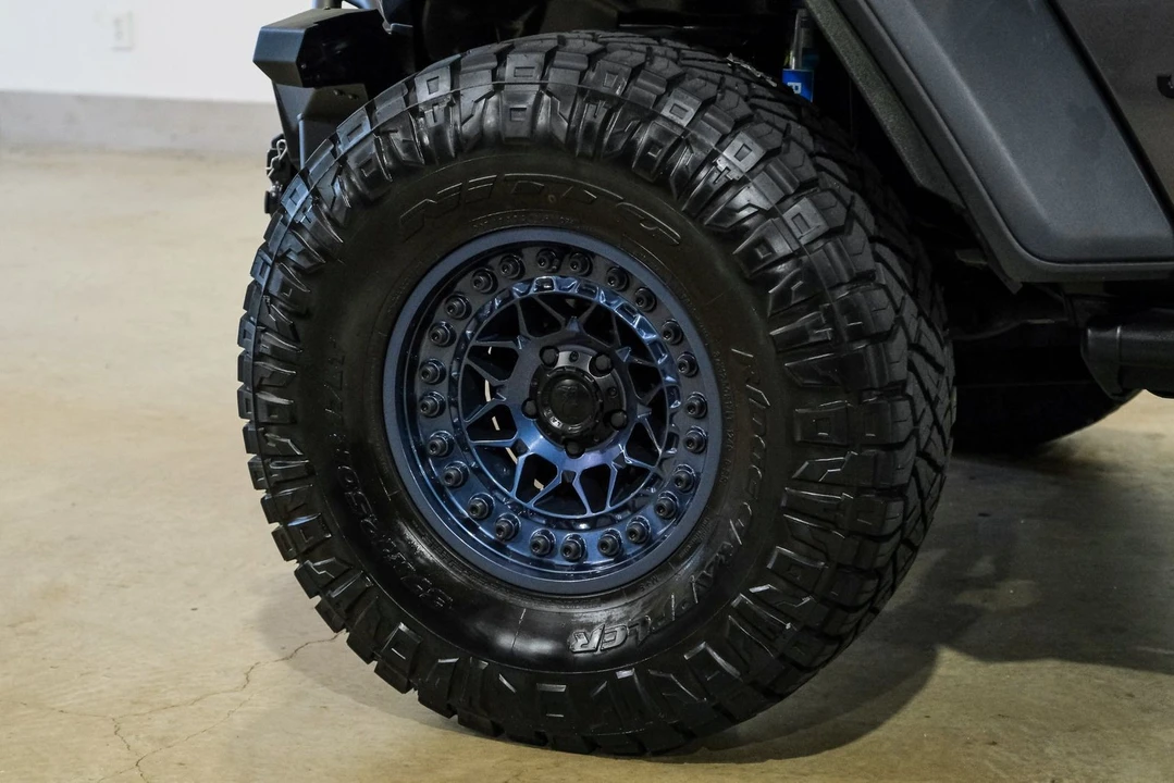 2024 Jeep JL Wrangler - Image 10 of 12