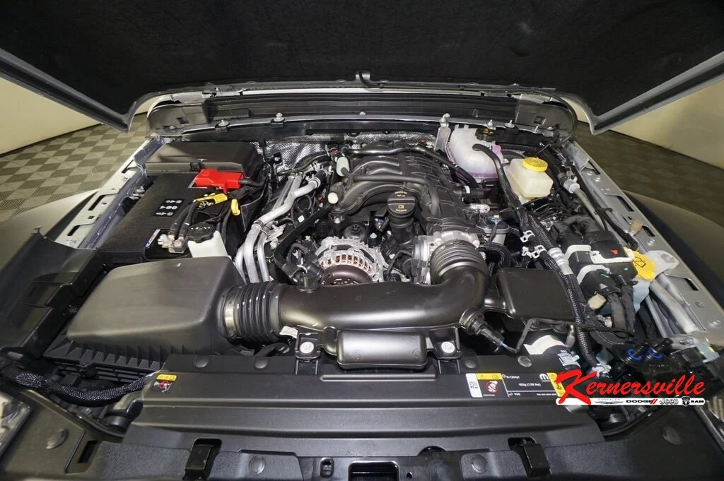 2024 Jeep JL Wrangler - Image 11 of 21