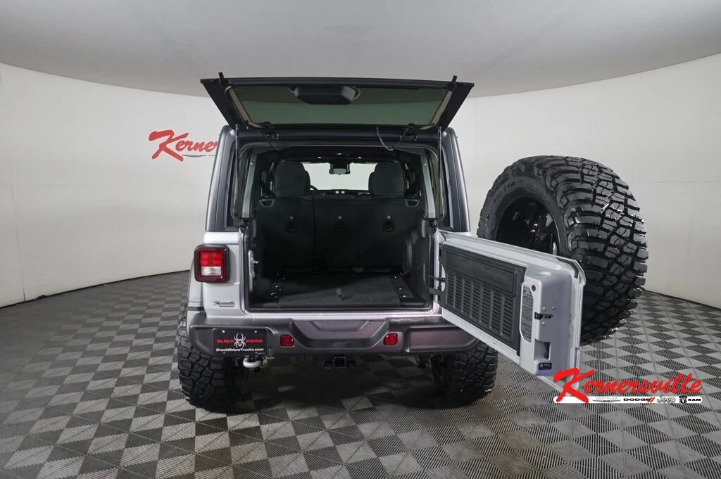 2024 Jeep JL Wrangler - Image 6 of 21