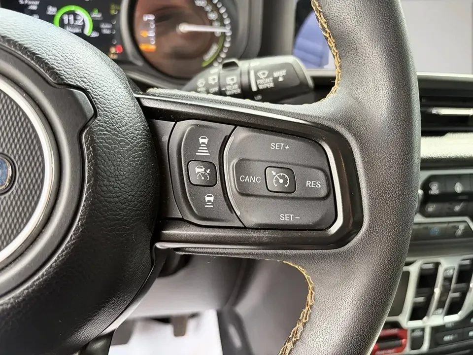 2024 Jeep JL Wrangler - Image 17 of 20