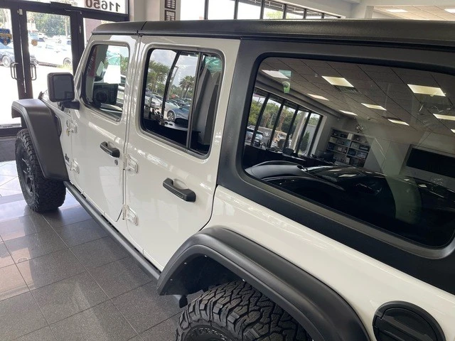 2024 Jeep JL Wrangler - Image 14 of 31