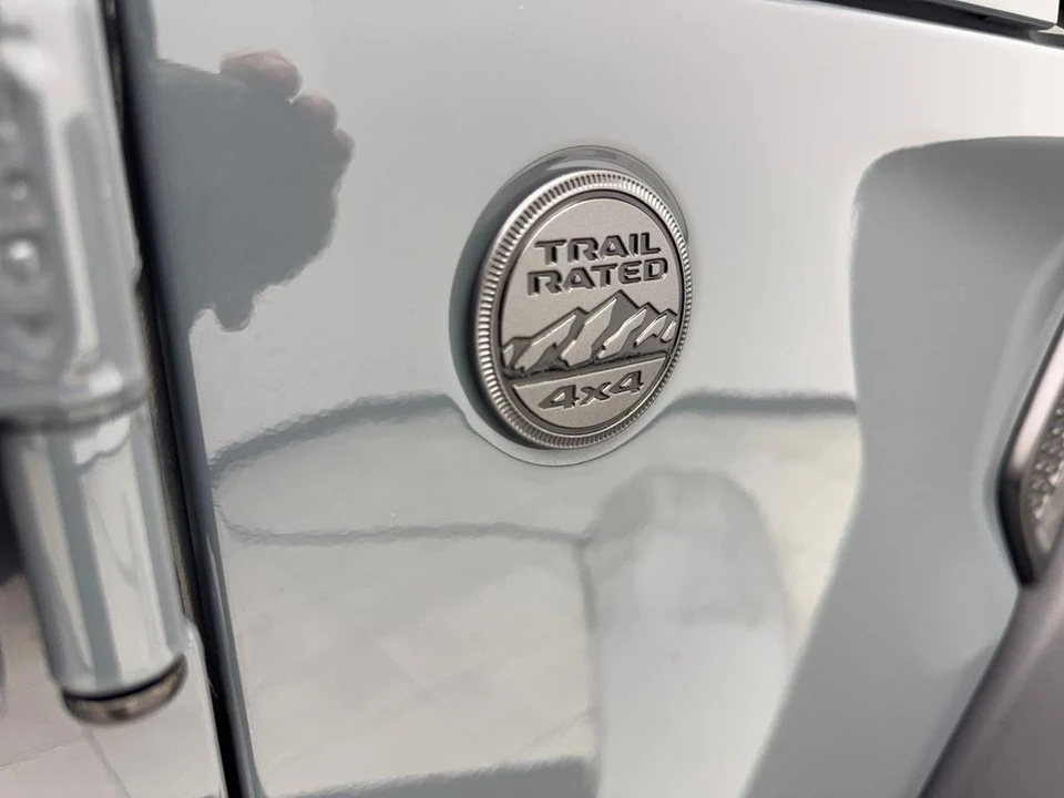 2024 Jeep JL Wrangler - Image 24 of 31