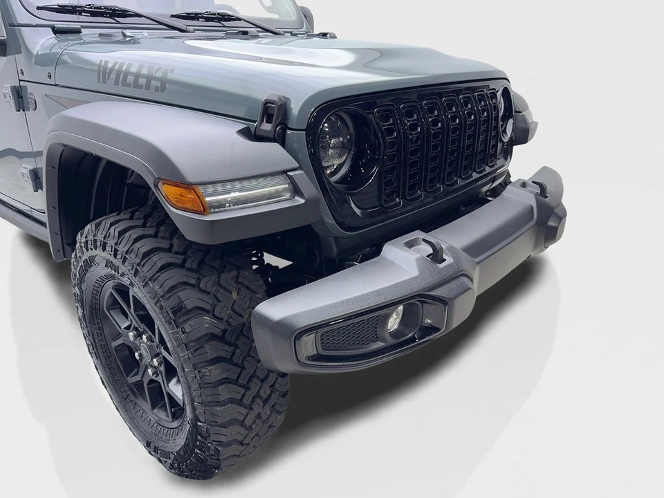 2024 Jeep JL Wrangler - Image 17 of 31