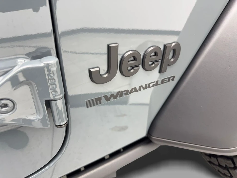 2024 Jeep JL Wrangler - Image 23 of 31