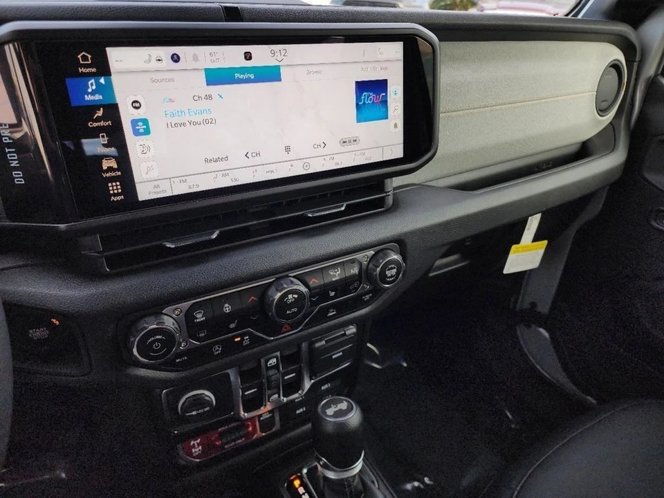 2024 Jeep JL Wrangler - Image 14 of 28