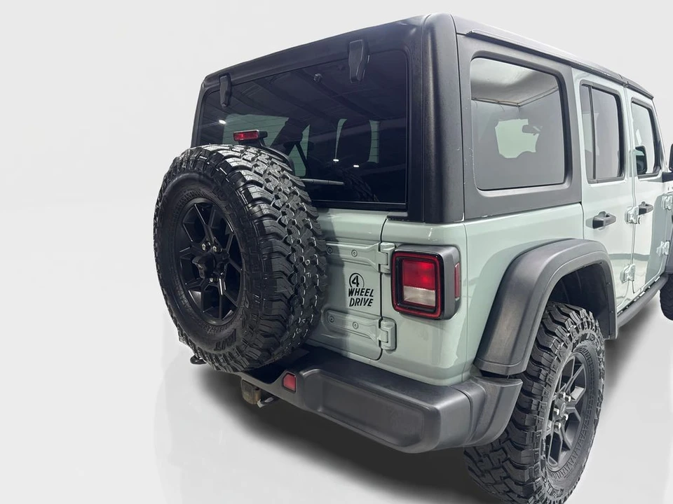 2024 Jeep JL Wrangler - Image 18 of 21