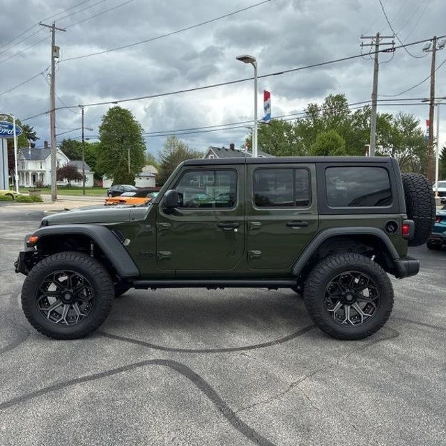 2024 Jeep JL Wrangler - Image 6 of 31