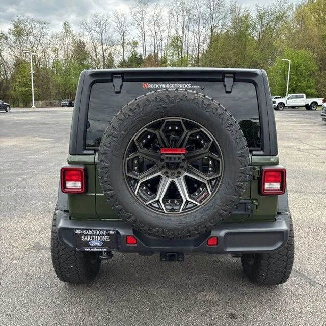 2024 Jeep JL Wrangler - Image 10 of 31