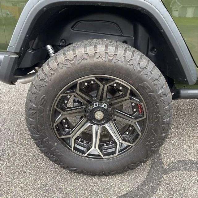 2024 Jeep JL Wrangler - Image 19 of 31