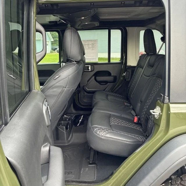 2024 Jeep JL Wrangler - Image 24 of 31