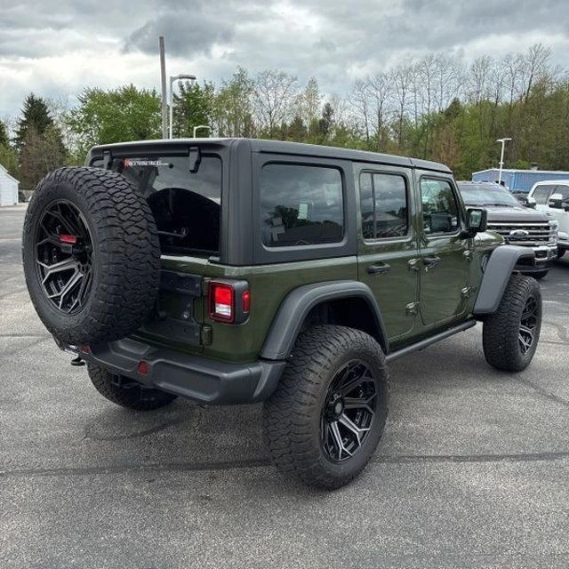 2024 Jeep JL Wrangler - Image 11 of 31