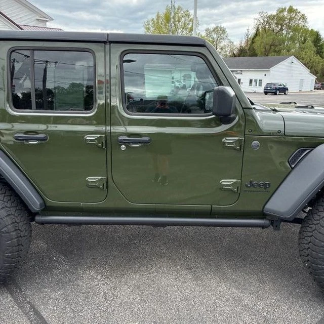 2024 Jeep JL Wrangler - Image 14 of 31