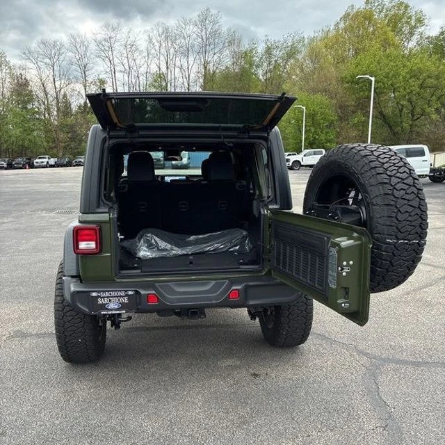 2024 Jeep JL Wrangler - Image 30 of 31