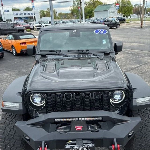2024 Jeep JL Wrangler - Image 3 of 31