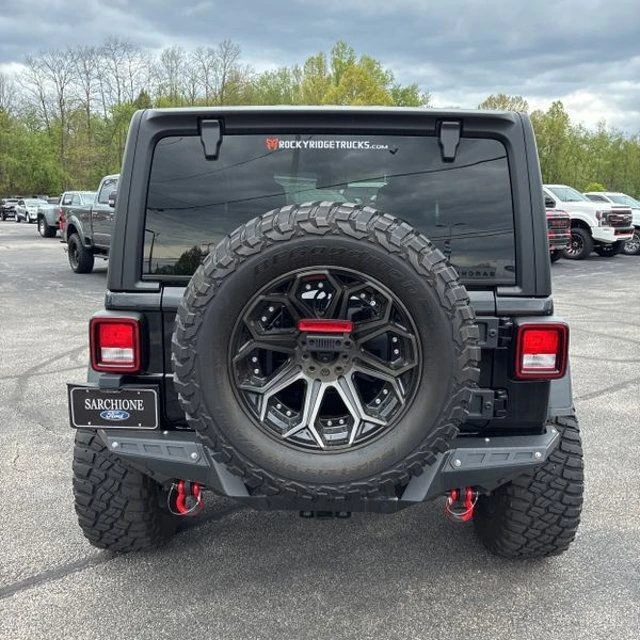 2024 Jeep JL Wrangler - Image 10 of 31