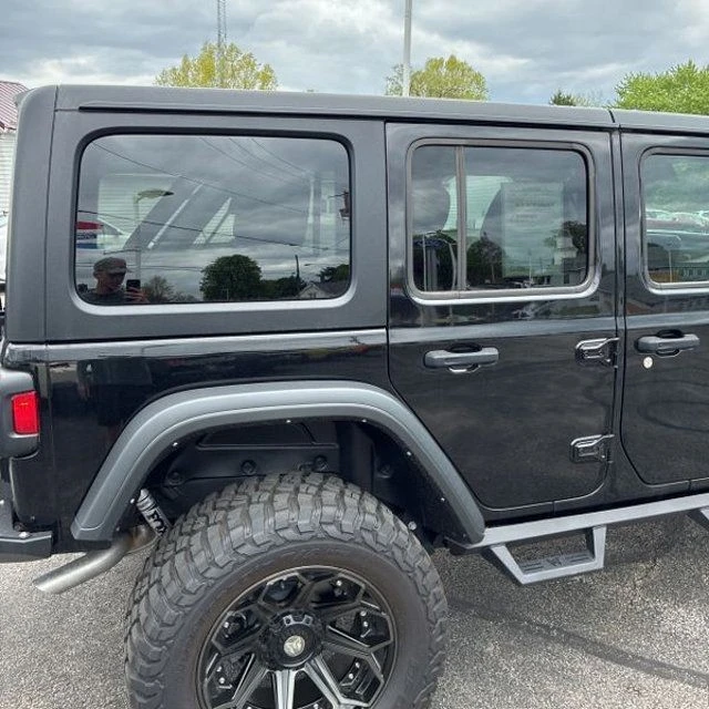 2024 Jeep JL Wrangler - Image 12 of 31