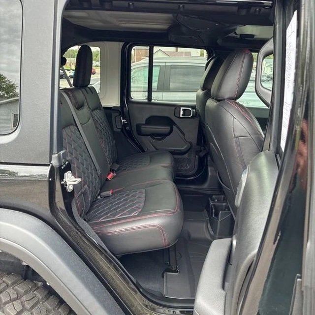2024 Jeep JL Wrangler - Image 25 of 31