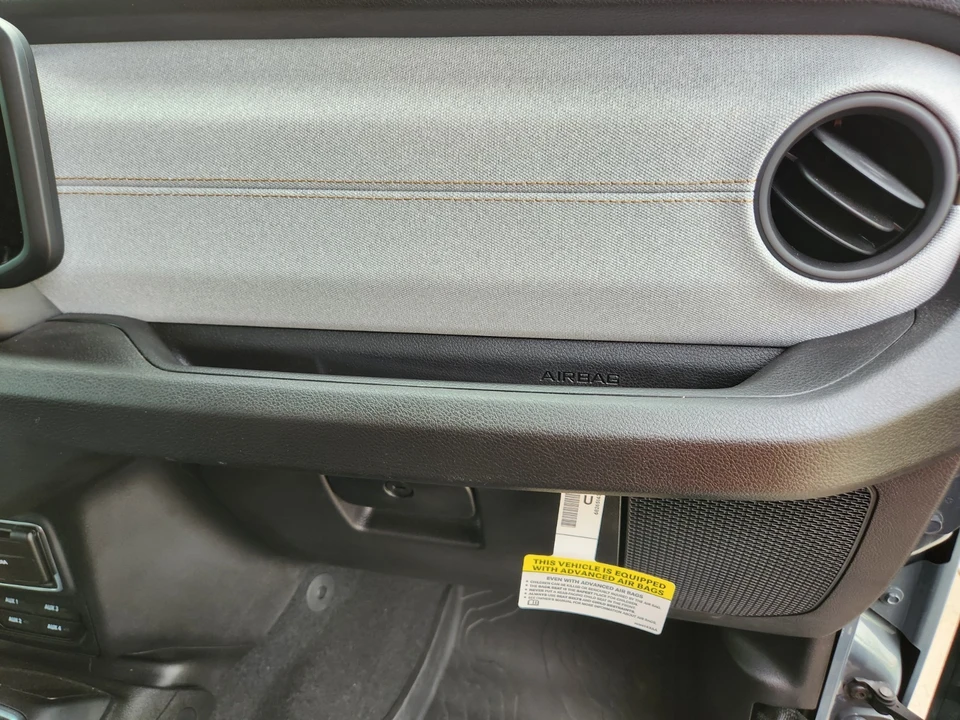 2024 Jeep JL Wrangler - Image 17 of 20