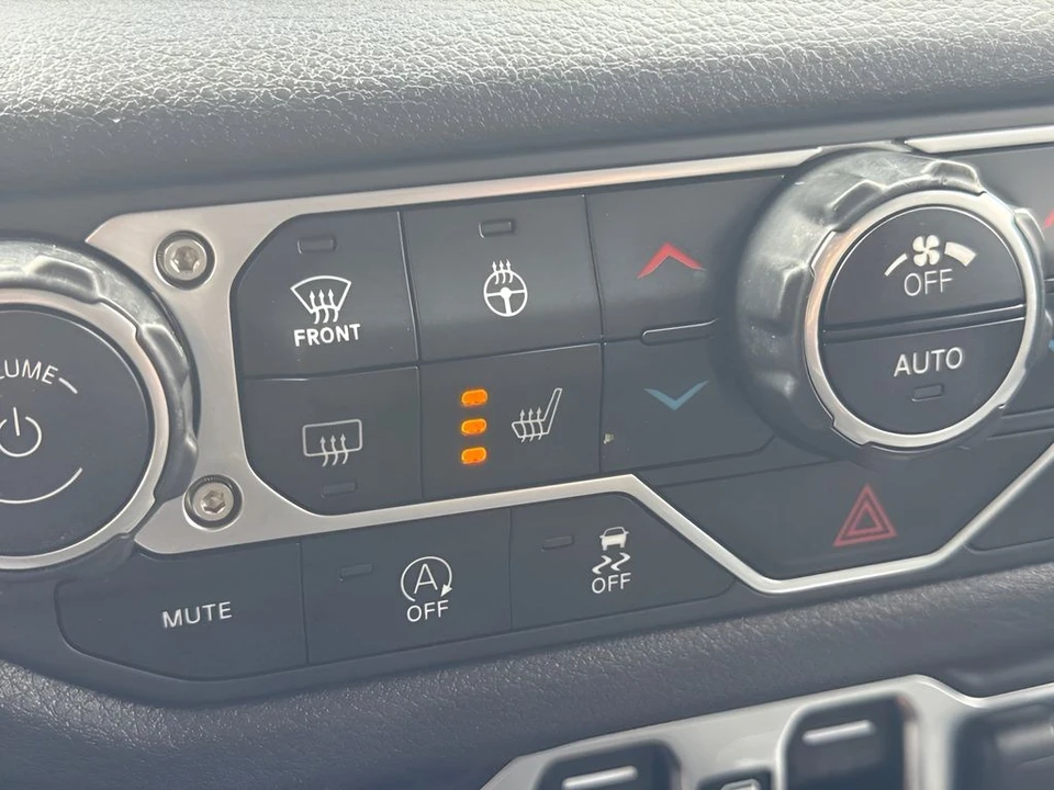 2024 Jeep JL Wrangler - Image 11 of 25
