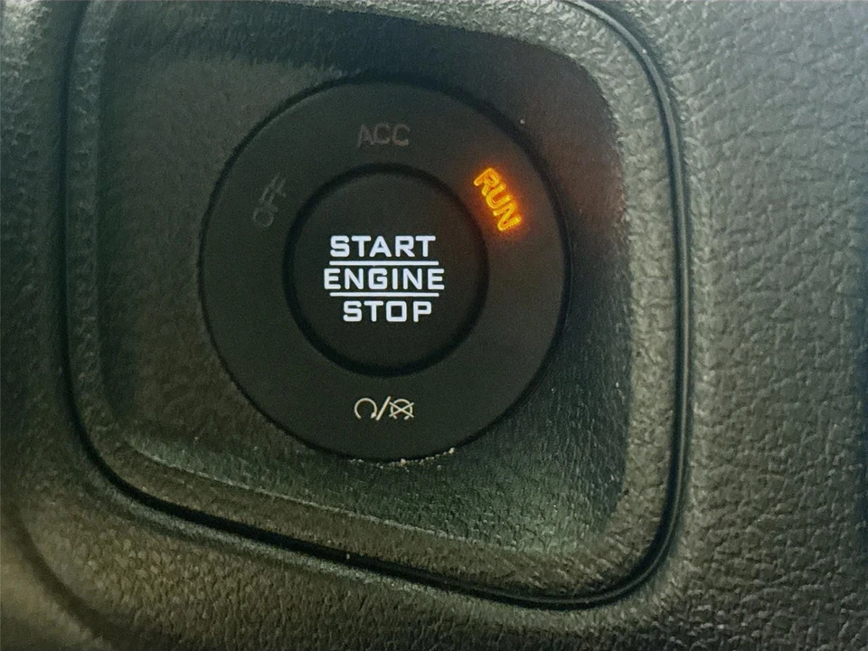 2024 Jeep JL Wrangler - Image 14 of 31