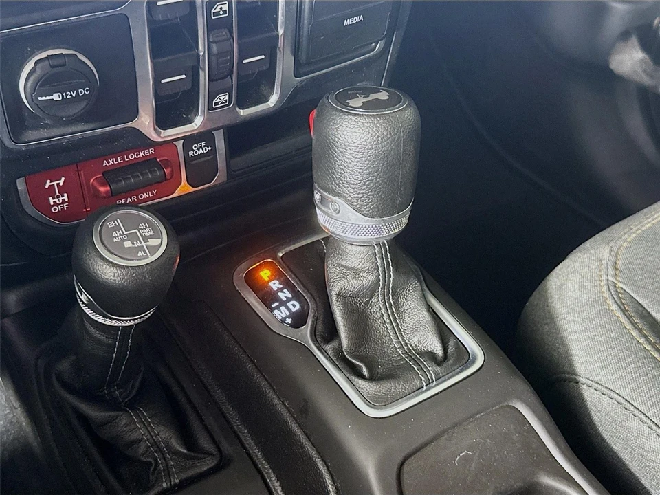 2024 Jeep JL Wrangler - Image 16 of 31