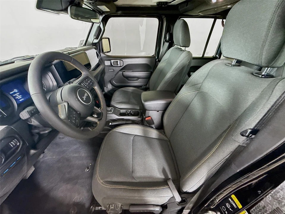 2024 Jeep JL Wrangler - Image 2 of 31