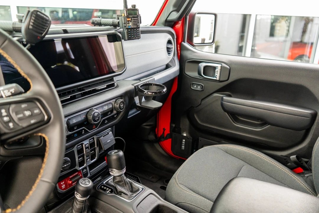 2024 Jeep JL Wrangler - Image 15 of 31