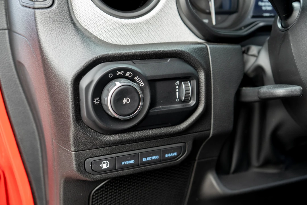 2024 Jeep JL Wrangler - Image 14 of 31