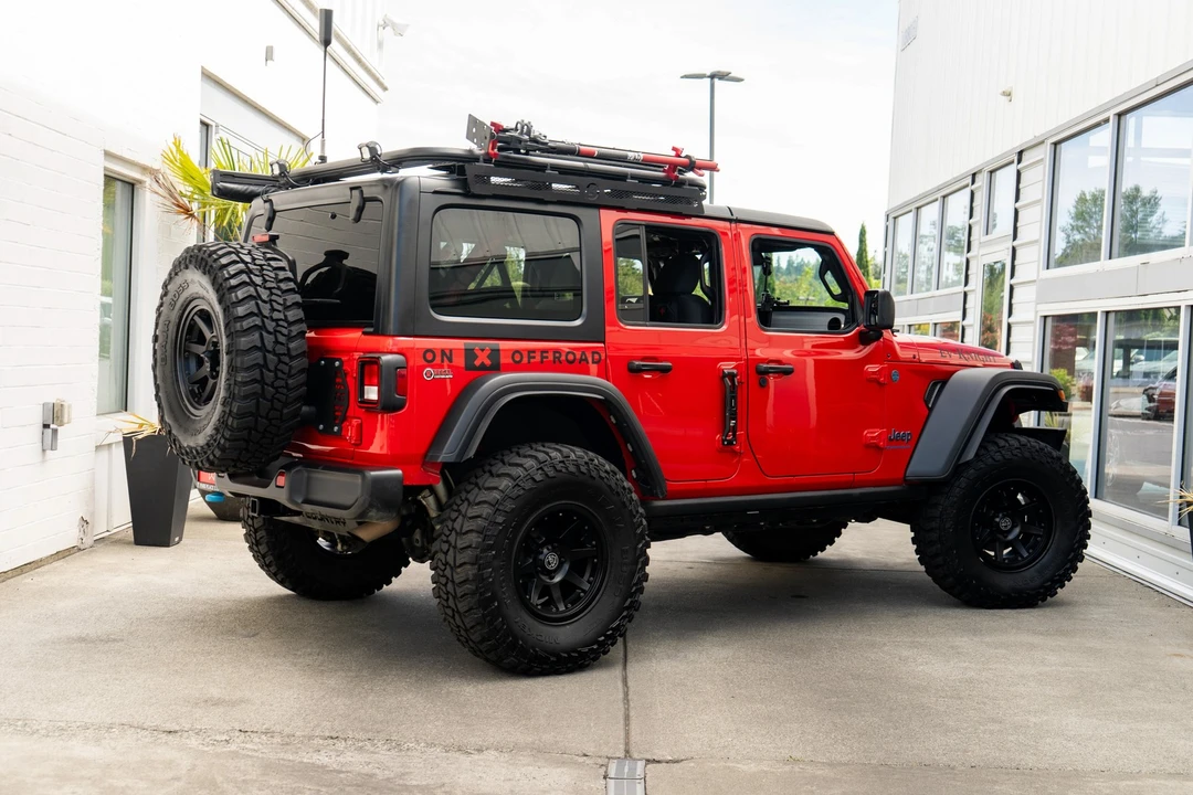 2024 Jeep JL Wrangler - Image 7 of 31